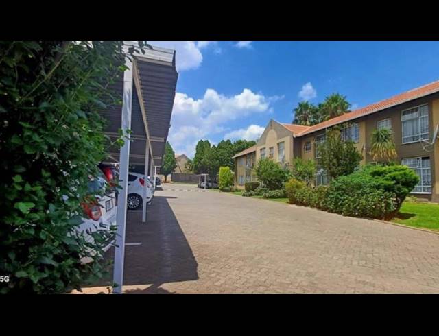 3 BEDROOM TOWNHOUSE FOR SALE IN VERWOERDPARK